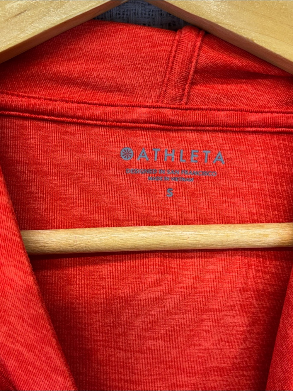 Athleta Women Size Small Hoodie Orange Pullover Sweatshirt Uptempo Top Stretch - Picture 5 of 10